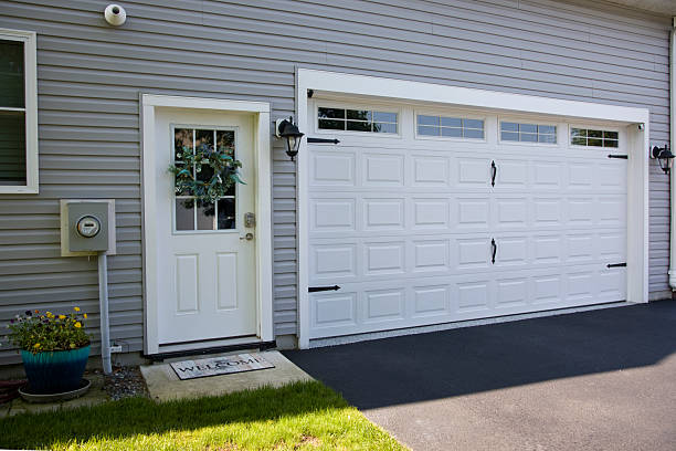 24/7 Emergency Garage Door Panel Replacement experts in Shippensburg University, PA